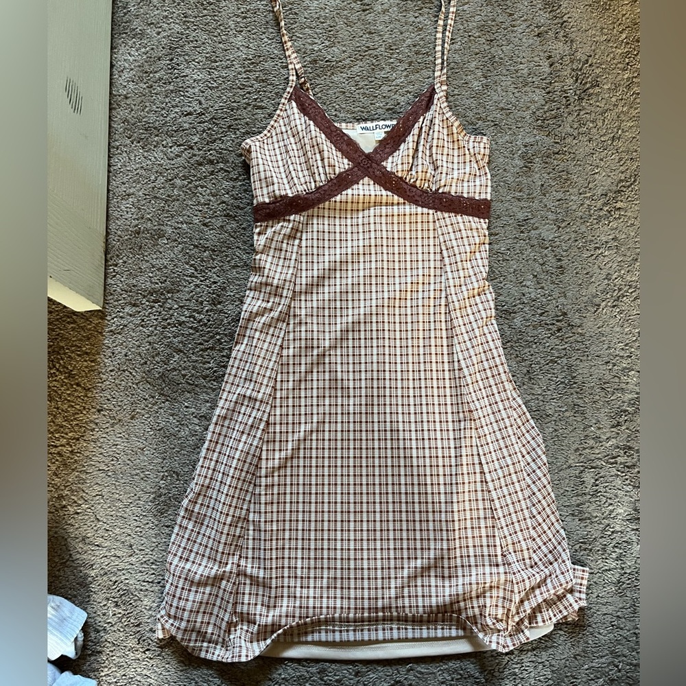 2 Large and XL flowy dresses